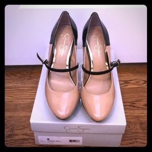 Jessica Simpson Pumps 👠